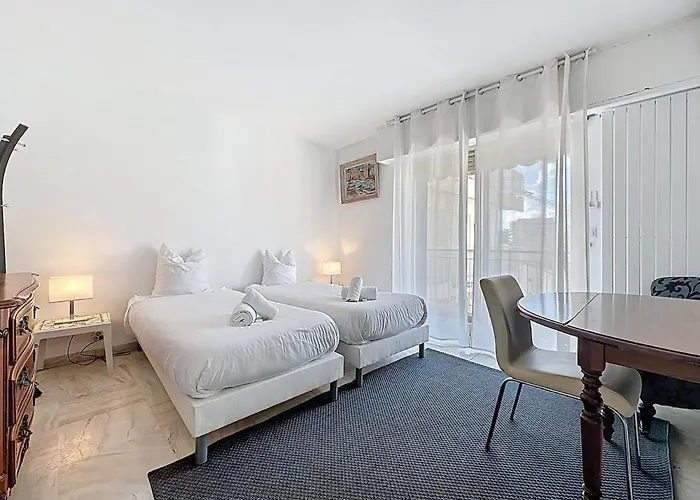 69m2, Balcon Vue Mer, 2 Salles De Bain Διαμέρισμα Κάννες