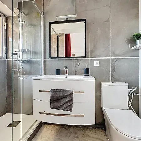 69m2, Balcon Vue Mer, 2 Salles De Bain 戛纳
