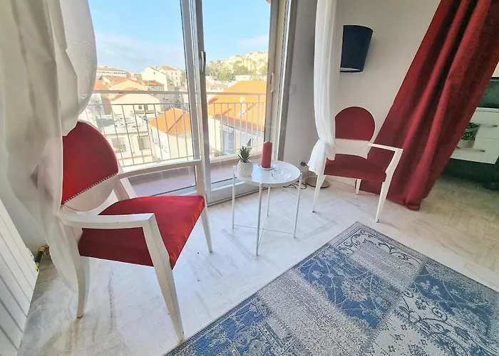 69m2, Balcon Vue Mer, 2 Salles De Bain * Cannes
