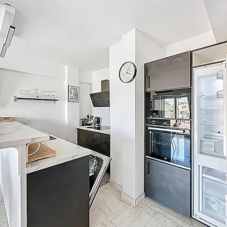 69m2, Balcon Vue Mer, 2 Salles De Bain